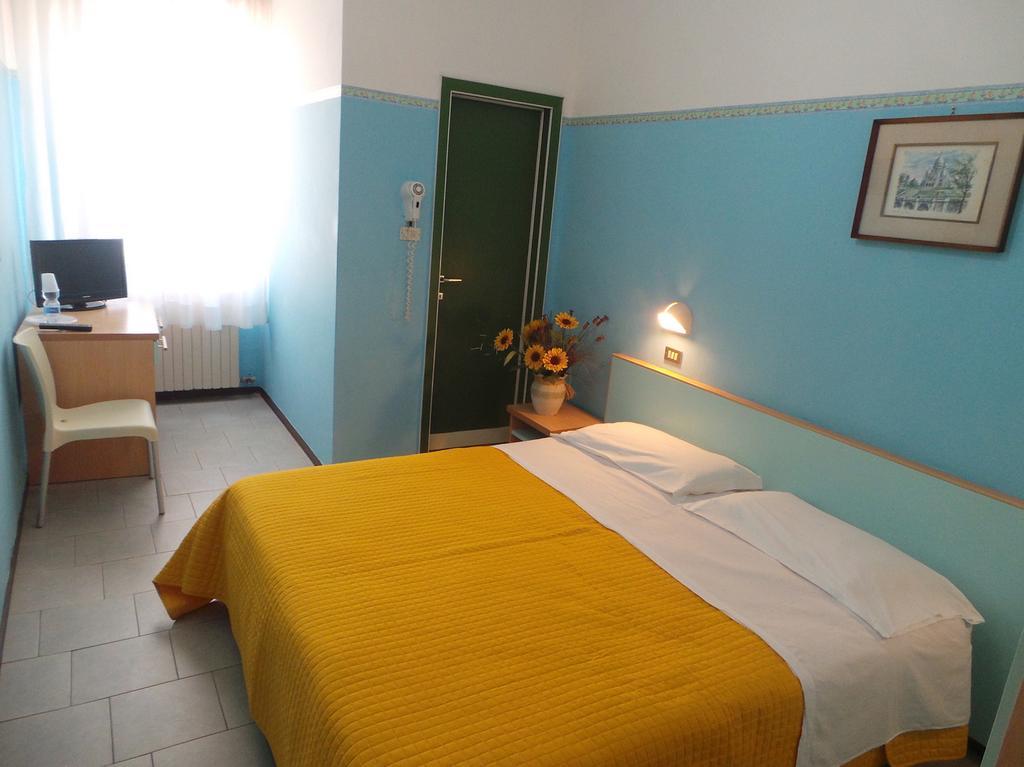 Hotel Silvana Rimini Eksteriør bilde